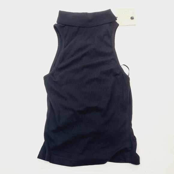 Superdown Rina Ruched Top in Black - Picture 8 of 9